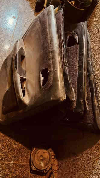 السلام عليكم اخوان 
بيبان مارك نفخ فارغات الاماميات جدد بدون دعمه بدون صبغ بدون خياس
البيبان الخلفيات نصف عمر بدون دعمه خياس ولحيم يعني نص عمر 
مع بطاين نص عمر حسب الموجود بلصوره 

البصره الزبير سوق سوادي 

*********** اتصال او واتساب
