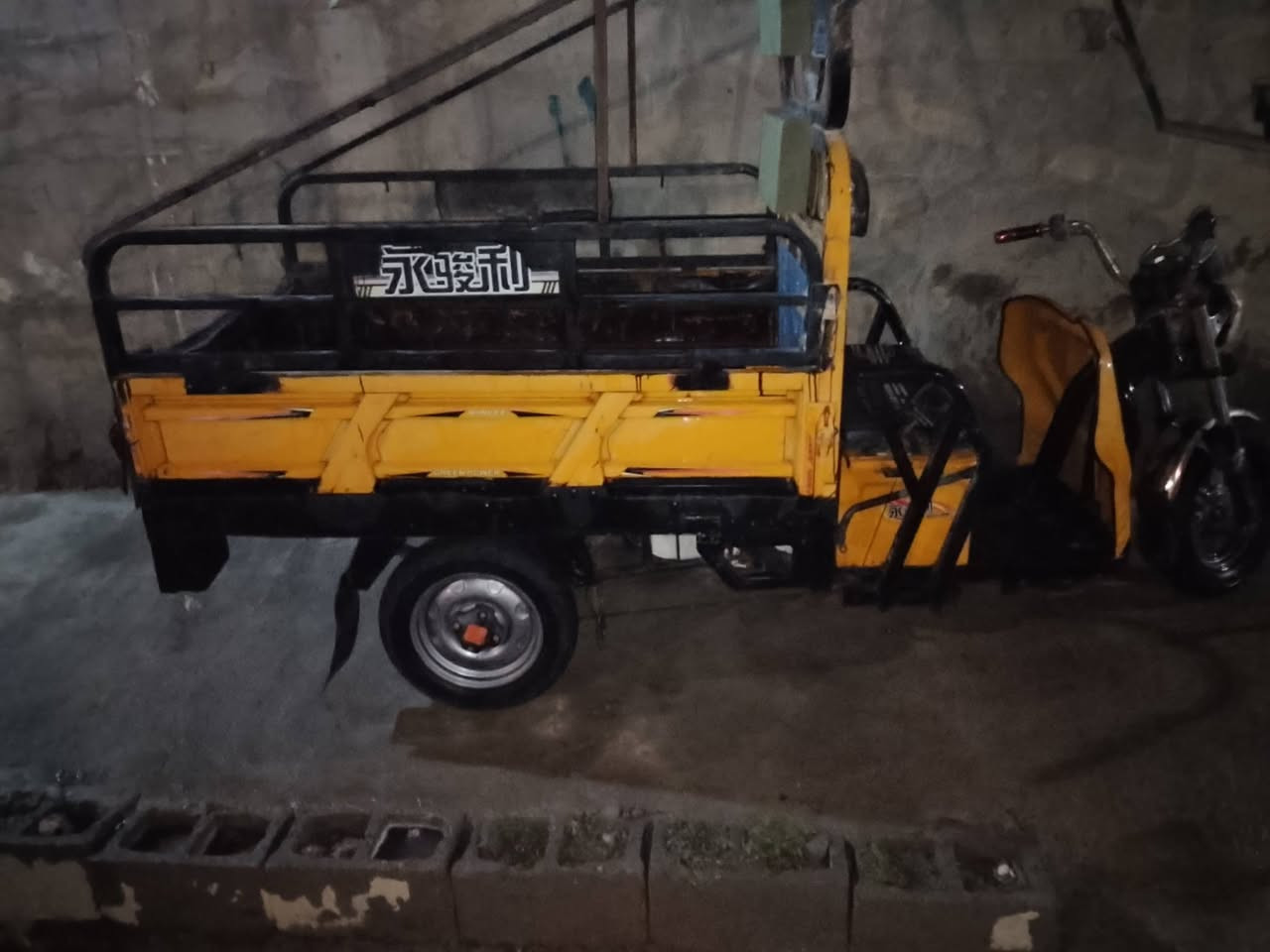 ستؤتة للبيع باتري نص عمر الرقم ***********
