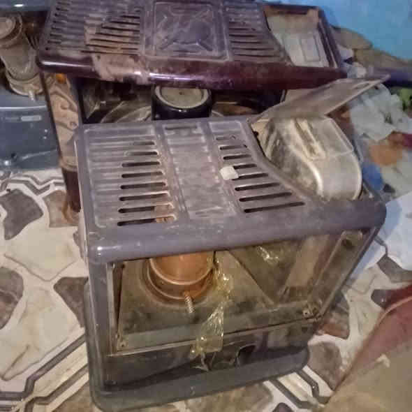 اسلام عليكم صوباات نفط كل وحده بيه نقص بسيط عدد ٦ الوحده علا عشره 10 مكان مسيب صوب  ‭0772 484 3760‬
