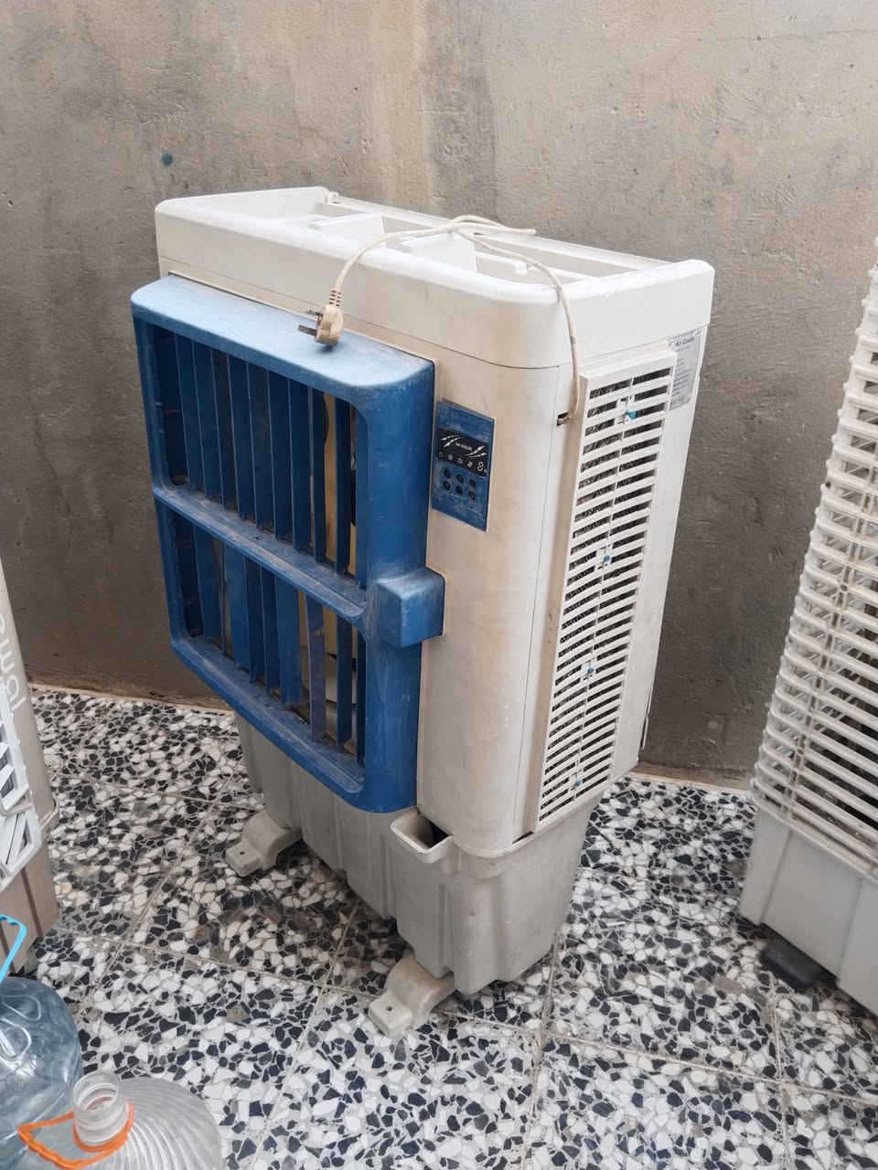 مبردات للبيع كل وحده سعرها شغلات على الفحص


**إذا كنت صاحب هذا الإعلان وتريد حذفه لأي سبب، رجاءا أرسل رسالة إلى الدعم الفني**
