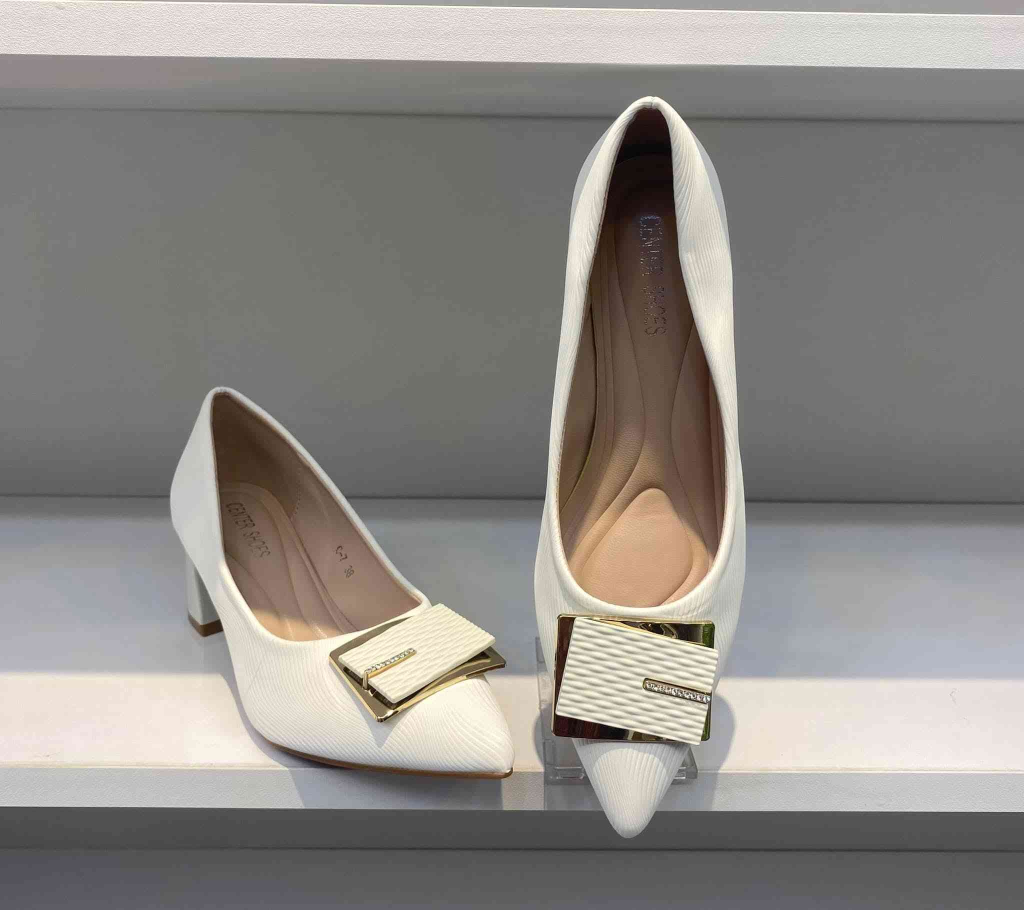 تخفيضات تخفيضات سعر فقط 10 الف
قياسات 36.37.38.39.40.41
احذية وحقائب بيروت
عنوان شارع مزرعة مجمع رؤتانا طابق الاول محل رقم 24
يوجد لدينا توصيل داخل خانقين


**إذا كنت صاحب هذا الإعلان وتريد حذفه لأي سبب، رجاءا أرسل رسالة إلى الدعم الفني**