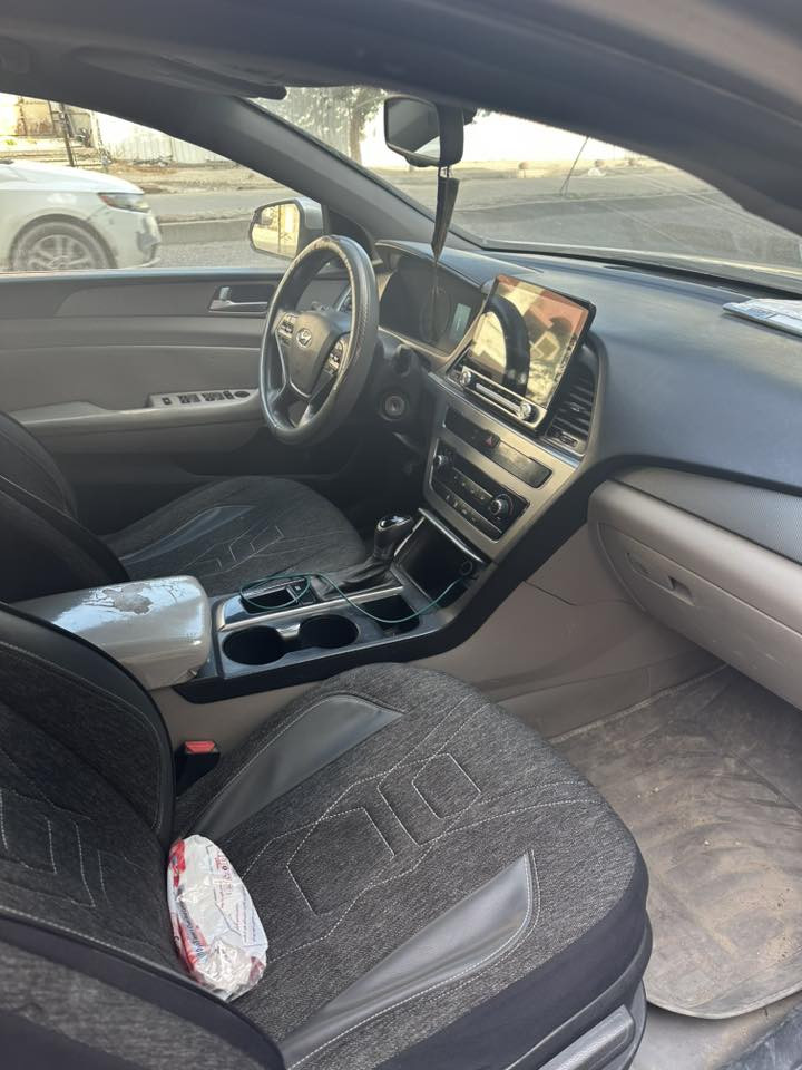 سوناتا موديل ٢٠١٥ وارد امركي رقم اربيل حادثهه سرقة چاملغات امامية بدون حادث بدون ايرباك والدور جاملغ خلفي بي صبغ السعر 
١١٠ ورقة مع المجال 
***********
