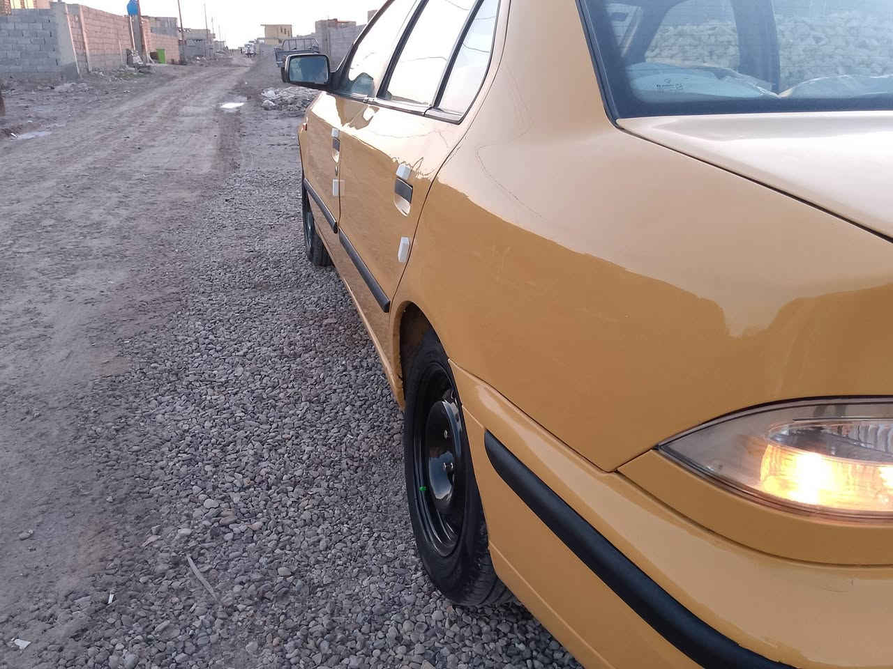 سمند ٢٠١١ رقم بغداد سنويه ٢٠٣٠ مصفره من كلشي هزه جديده مكينه وكير بلباكيت تخم تاير جديد حداديه جدينه 
كهربايات كل شغاله دوشمه جديده بيه دوس وهلالات معمرات تحويل مباشر مكان واسط كوت مركز المدينه 
سعر تصل ودلل ***********
