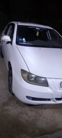 شباب سياره جديده باسمي جاهزه على اخر حبايه وما بيها ضربه ادور بيها مرا...