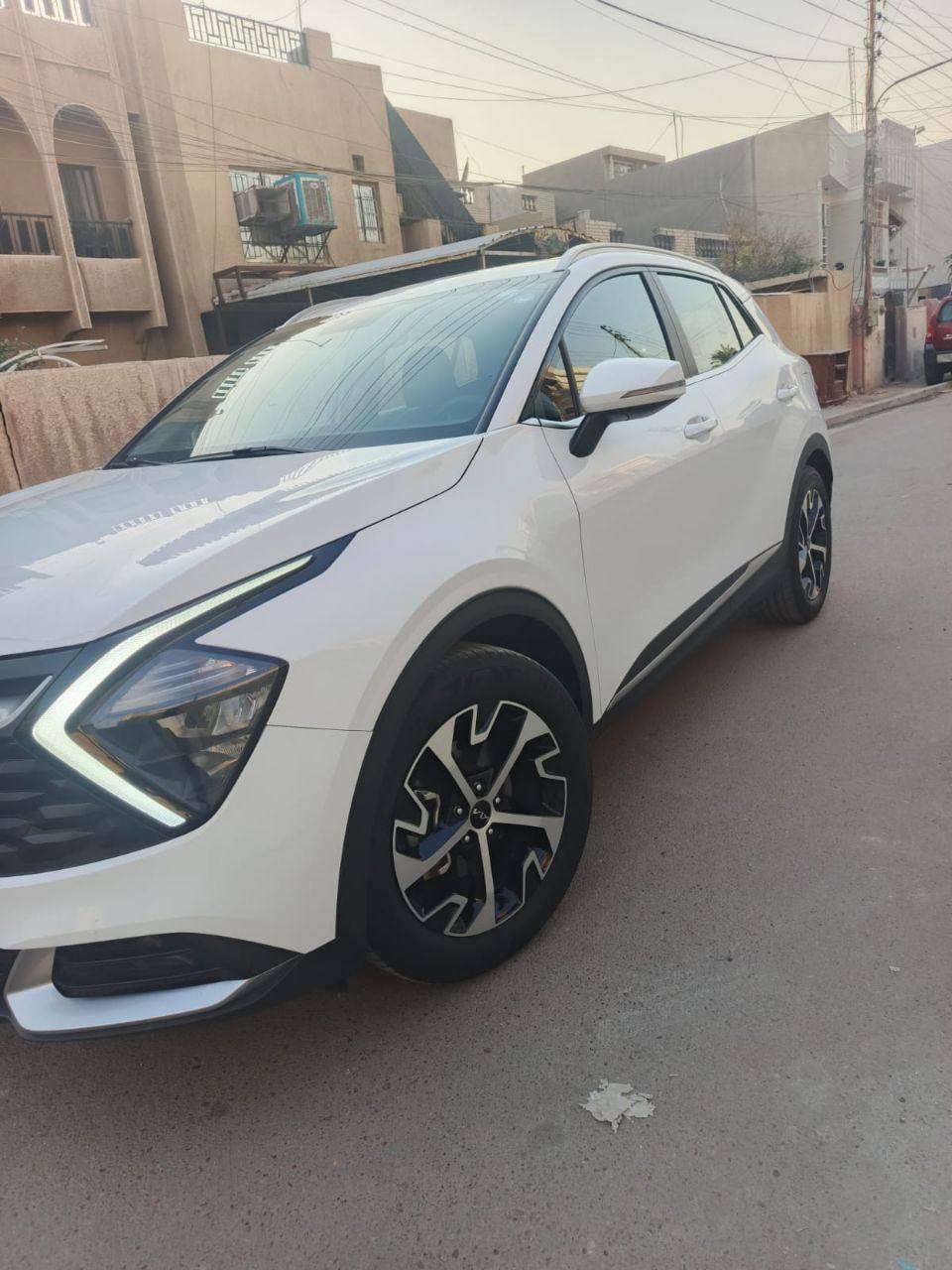 سبورتج 2024 خليجي داخل اسود
مكفولة كفالة عامة من التبديل والصبغ بيها بارد اقل الشبر بالجاملغ الأمام فقط الباقي كله مكفول 
LED اضاءة
حساس مطري
رادار جانبي
تشغيل عن بعد
شفتات ستيرن
تحكمات جهتين
اوتو هولد
تبريد قطعتين
داخل أسود
نظام نقطة عمياء
مري شفط
مخرج USB و Type C
بصمة تشغيل
بصمة دخول
اشارة ترحيب
كامرة وحساسات خلفية
ماشية 52 ألف كم
رقم اربيل 
السعر208  وبيها مجال
العنوان بغداد السيدية تقاطع درويش 
الأتصال: ‏ ***********
