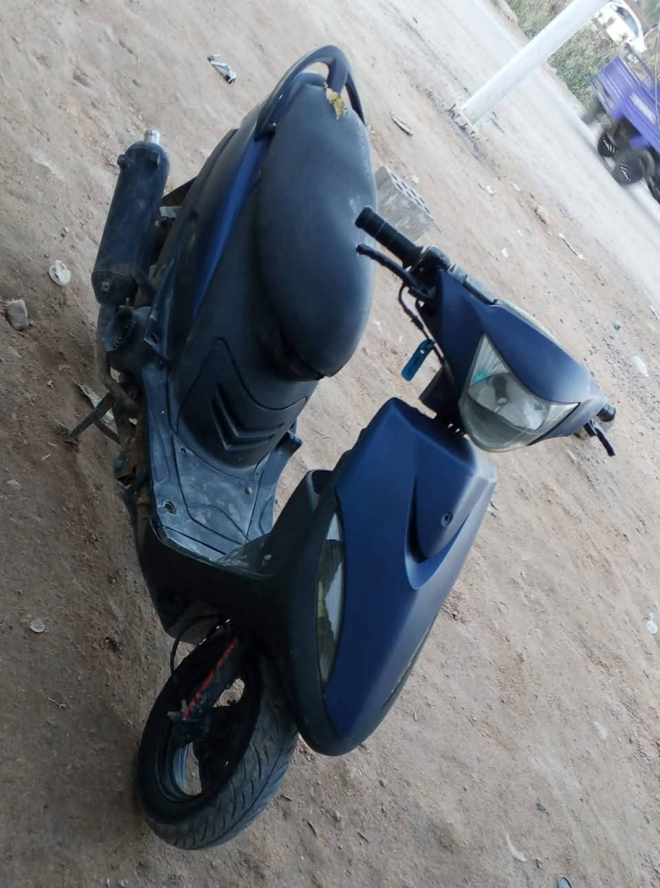 السلام عليكم دراجه للبيع ماكس عدله دراجه مامفتوحه  مختمهه كفراتهه دراجه رمبه صارلهه شهرين من طالعه دراجه نضيفهه وخير. من الله واحله من صوره سعر 650 وبيهه مجال لشراي مكان الحله ابو غرق خاص مفتوح واتساب موجود رقم ***********
