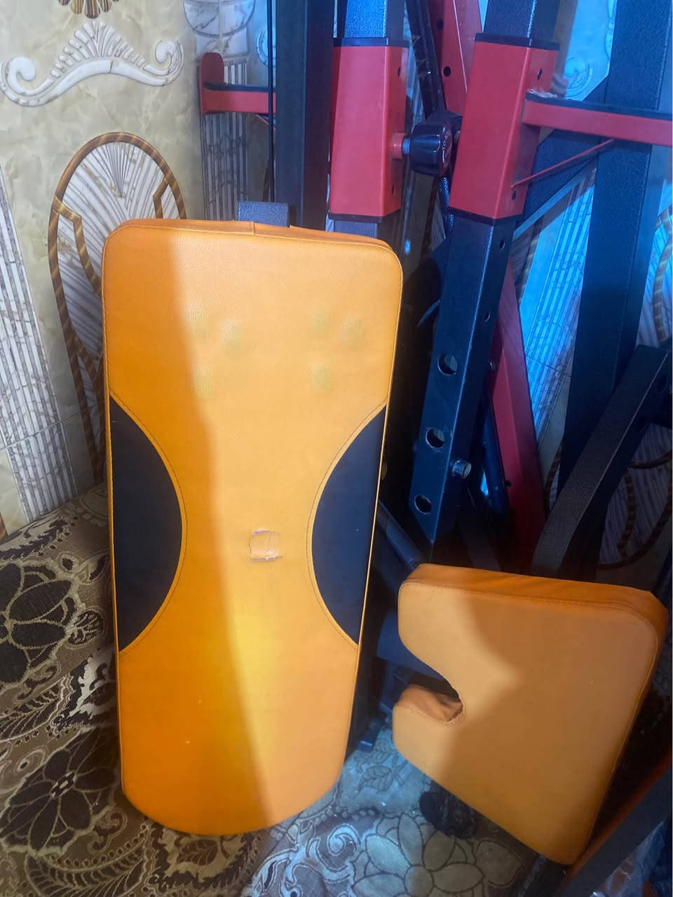 سلام عليكم جهاز جم مصطبة مع سلك مع أوزان ١٨ كيلو 
جهاز كلش حلو وبي نقص فقط الي مأشر علي سعر ١٣٥ الف 
العنوان البصرة تنومة 
رقم الهاتف 
*********** البصرة, العراق
