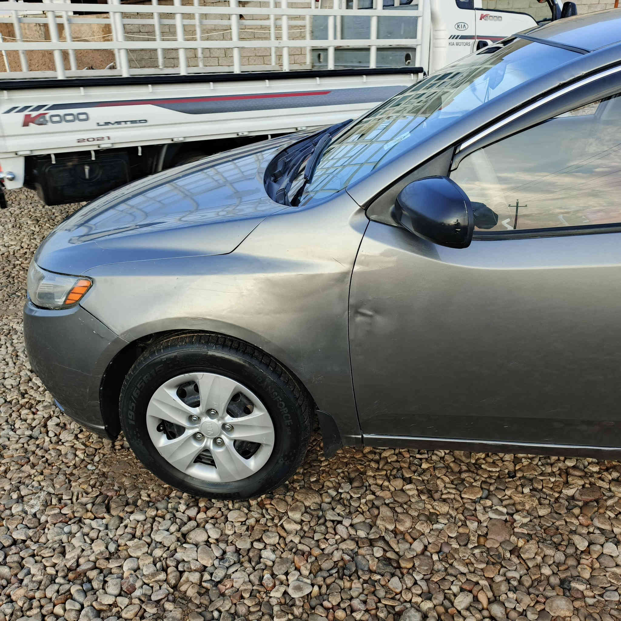 سيراتو موديل 12   رقم اربيل سنويه ساقطه تحويل فقط
مصور فيديو بيه تلكاه بصور 
موصفات عاديه  مكينه 1600. ..كير 6 نمر 

السياره بيه  عته بل نمره 3, اول مشغله وطلع بيه شويه وتروح فحصت الكير بل حاسبه مابي شي اني ابيع بي عته 

سونار موجود بصور  قطعتين صبغ وقطعتين كلير والي بل اصفر بارد 

سعره من الاخير لا اعاملك ولا تعاملني قفل 74 

مكانه واسط زبيديه    السياره نافضه من بلكات بخاخات منضومه بانزين 

*********** واتساب 
***********
