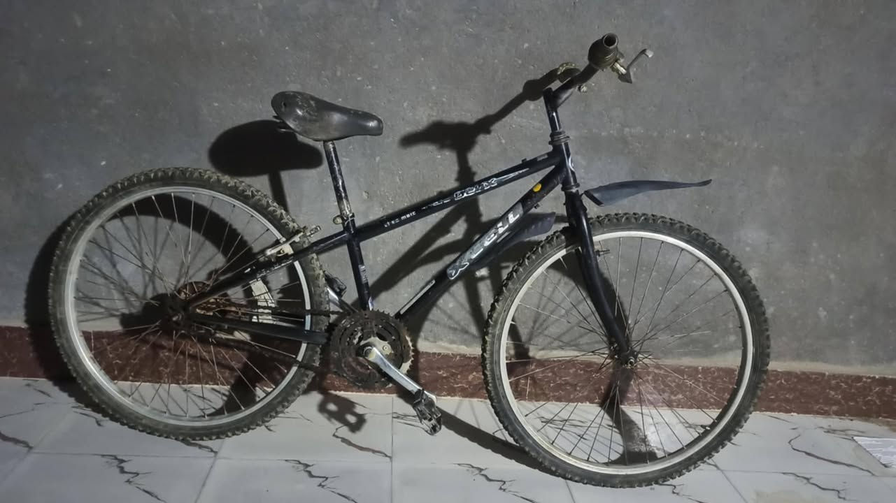 دريل سنفرة بارك سايد الالماني ب25 و بوري ماء سعودي اصلي ب35 و بايسكل ب40 وامشاط درزن يحتوي علئ 50 قطعة سعرة 7 وايربود الاسود سعرة 8 وحاملة للاغراض تتركب بلسيارة  تصير خلف الكشن قطعتين ب4 و غلاف للمرايات الجانبية كاربون فايبر ب25 و لايت LED للسيارة و سماعات ايربود 10 قطع ب30 يعني يطلع سعر القطعة 3 ارخص من الجملة واتساب ***********
