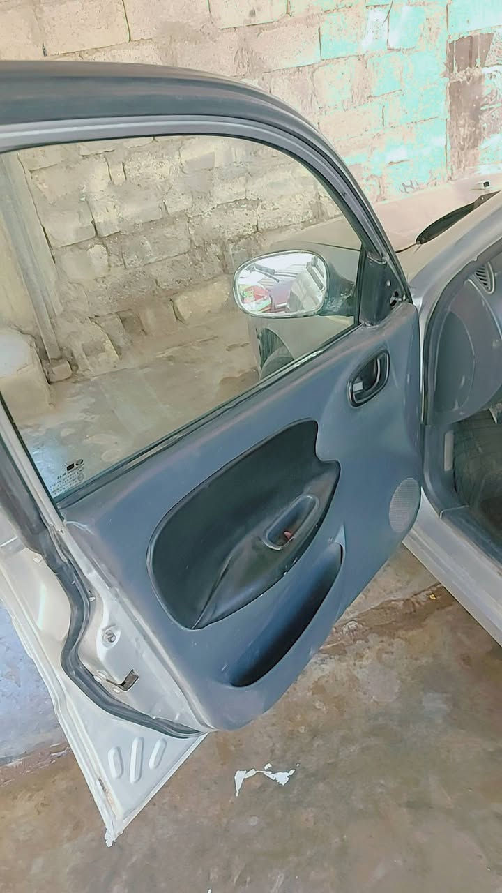 السلام عليكم دايو لونس موديل  97رقم ديالئ تحويل ثاني يوم سنويه 2030 تخم تاير صدر امامي بدلته جديد غرفته حلوه سياره صبغ عام بدون خياس وبدون ضربه  السعر 26بيه مجال قليل مكاني ديالئ سراجق طريق دلئ عباس ***********
