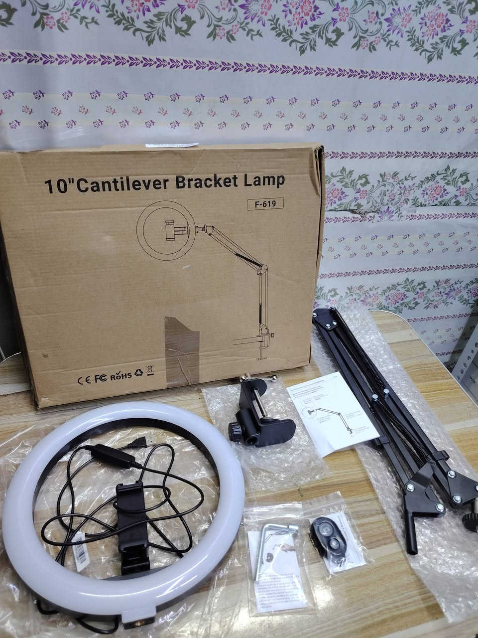 رنك لايت حلقة ضوء مع حامل مكتبي وحامل الهاتف وجهاز تحكم عن بعد، 3 ألوان إضاءة خافتة لحلقة تدفق الضوء لـ تيك توك يوتيوب تسجيل فيديو صورة سيلفي موضح بالصور السعر 10 الاف للطلب او الاستفسار التواصل عبر رسائل الصفحة متوفر توصيل بغداد ومحافظات 👍 #تابع_الصفحة_يوصلك_كلشي_جديد


**إذا كنت صاحب هذا الإعلان وتريد حذفه لأي سبب، رجاءا أرسل رسالة إلى الدعم الفني**