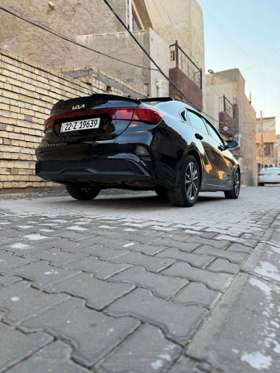 سلام عليكم  
كيا فورتي 2024 وارد امريكي 
تريد تحويل تريد وكاله 
هزه تنتهي بشهر11 
ضرر واضح 
باب مبدل وجاملغ صبغ 

مواصفات : 
محرك 2000 Doch دوش
رادارات جانبيه تحديد النقطه العمياء 
رادار خلفي تنبيه عند الرجوع!!️
رادار امامي 
تحديد مسار/ سياقه ذاتيه 
اوتو بريك /توقف ذاتي عند الاقتراب 
اشاره بل مرايه 
كامره دوراه 
شاشه كبيره تدعم Android Auto/car play
خرائط Gps 
فول تحكمات ستيرن 
3 انظمة قياده Sport/Normal/Smart
كروز مثبت سرعه 
ويل كب كروم 
حساس اطارات 
شاشة ظبط واعطال بل دشبول 
منافذ Usp/ Aux/ 12V
4 دسك/ مانع انزلاق/Abs
السياره جديده وجاهزه بدون اي نقص للبيع رايدها (153) العنوان بغداد/الكاظميه /شارع اكد  *********** بغداد, العراق
