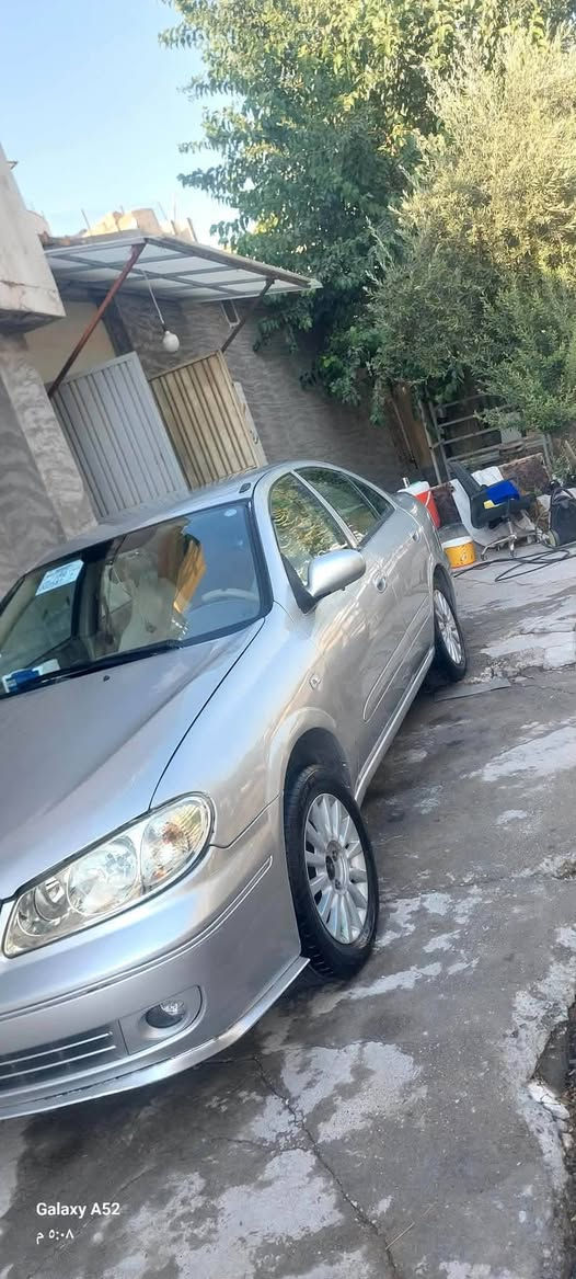 نیسان صەنی 
مۆدیل ٢٠٠٤ 
تەکسی بوە کراوەتەوە بە خسوسی 
رەقەمی سپی یە 
ناو زەرد 
گێڕ عادیە 
تەقە و رەقەی نیە 
کلاج و عەینەی لۆکە 
مەکینە و گێڕی بە شەرت 
تەبریدی مەزبوتە 
سەنەوی تا ٢٠٣٠ تازەیە 
مالی دۆستە
مەسرەفی تیا نیە
یەک قرچی دواوەی هەیە   
سعری  ٥٧ گەڵایە و کەمێک معامەلەیە مشتەری نیت تەلەفون مەکە 
*********** السليمانية, العراق
