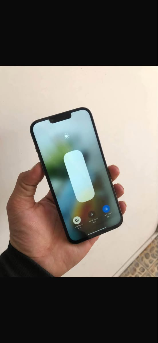 ايفون 13 برو ماكس لون بحري جهاز نضافته 90 ./.
بدون اي تبديل فيس ايدي شغال شاشه بلاديه  مايعبر هواء ذاكره 128 تك سيم   امريكي 
سعره 625 بي مجال 
*********** 
فقط مرفوع بطاريه   لل90 كركوك, العراق
