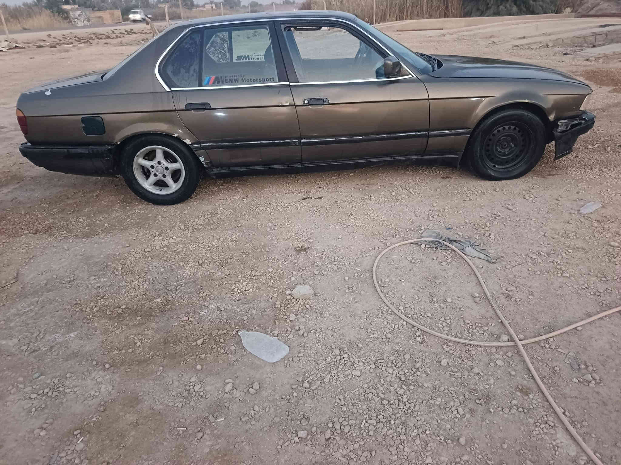 بي إم ٧٣٠ موديل ٩١ رقم نجف
مكينه حداديه تخم تاير جدد
السعر ١٦ مكان السياره الدوانيه
اي استفسار ***********
