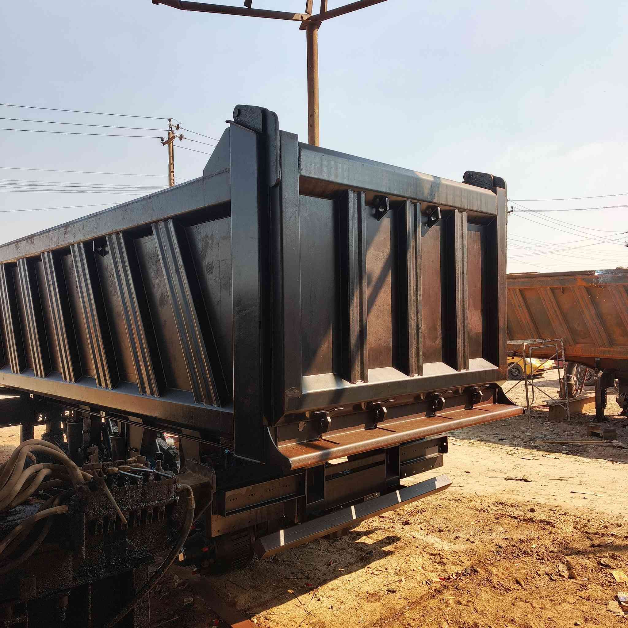 ***********
صفاح6ملم
باب وصدر6ملم
كاعيه 8ملم
شريط 12ملم
شاصي16
دناكير16
