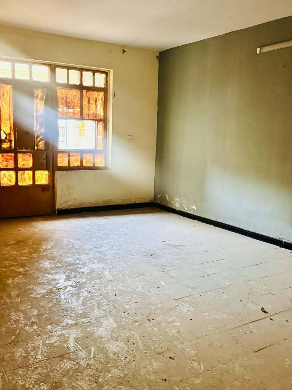 للبيع قطع طابو صرف يرادله بعظ الإضافات أو يعتبر تفليش موقع سكني ممتاز البلديات حي الصحفيين فرع نافذ  المساحه 100م واجهة 5 النزال 20                      ⬇️⬇️⬇️⬇️⬇️⬇️⬇️⬇️⬇️⬇️⬇️⬇️⬇️⬇️⬇️⬇️  للاستفسار الاتصال على أرقام المكتب                         ***********  📞***********                        نستقبل جميع العروض بيع وشراء الدور والأراضي
