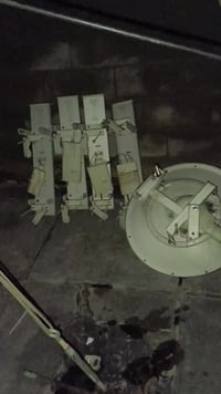 تم تفصيخ برج 18متر بغداد سبع قصور  يوجد كادر فتح ونقل وشد وصيانه ابراج...