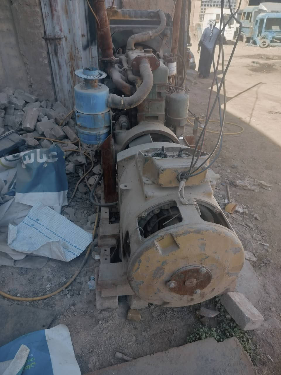 ابو ردين سته سلندر جاهزه
راس توليد الماني كزايتر 100 كي في 

للبيع بلنجف حي الصناعي ***********
