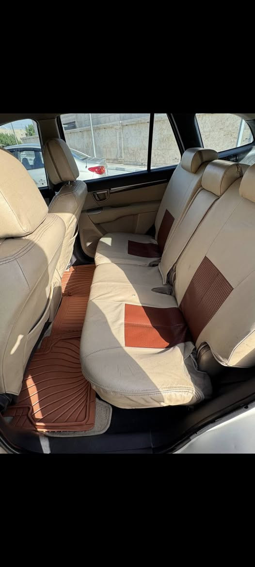 سنتاڤيه مديل/ 2010

محرك V6/3500

خليجي شركه العامه للسيارت .

فور ويل تبريد 3 قطع 

شاشه 

لايت زنون 

بدون صبغ فقط بارد قليل باب لسايق 

السعر 152 وبيها مجال بسيط 

بغداد البياع 

رقم الهاتف 

‏‪***********‬‏
