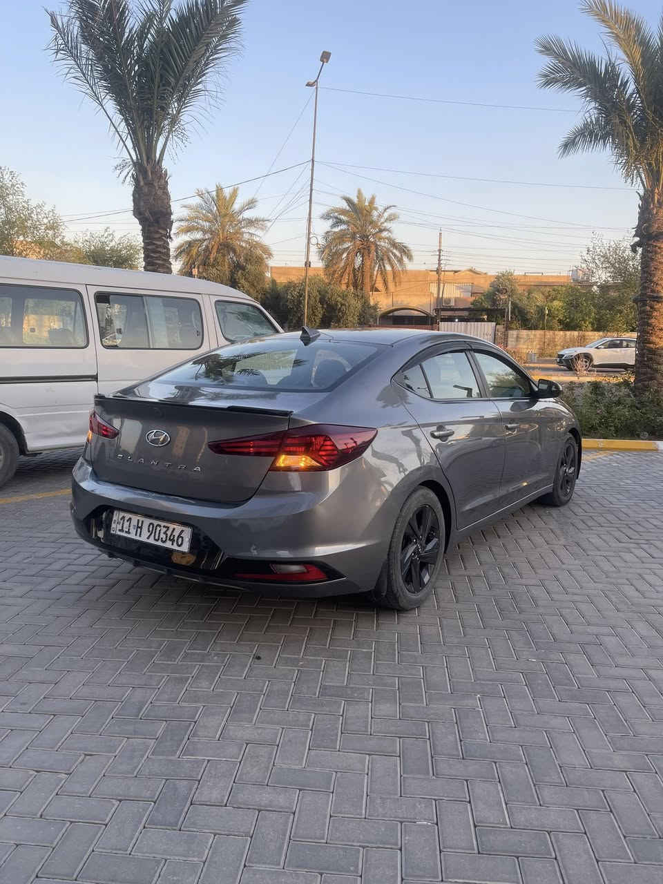 بسم الله الرحمن الرحيم
السلام عليكم 

للبيع  

النترا 2019 رقم بغداد جديد باسمي 

وارد أمريكي 

محرك 2000دوش

كير at المرغوب 

ماشية97 الف فقط 

سيارة جاهزة من جميع النواحي مابيها اي نقص 

سنوية جديدة ورقم جديد 

السعر المطلوب117$ قابل للتفاوض 

العنوان بغداد 

***********
