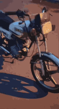 دراجة ايرانية • تحتاج كهربائيات • بغداد حي جهاد