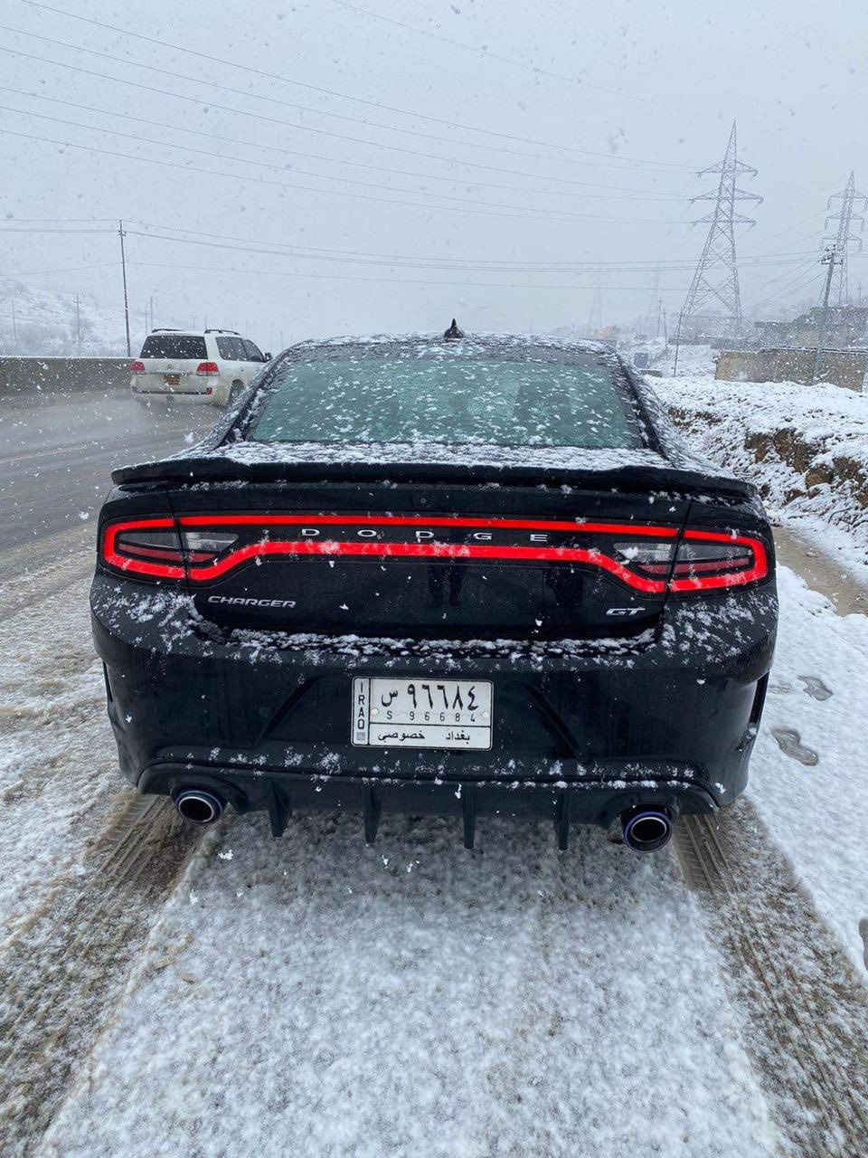 سلام عليكم جارجر للبيع موديل 2019 Gt اصل بدون فتحه ماشيه 65 الف ميل جديده سياره وخير من الله حادثه موجود داخل المنشور بنيد مصبوغ والجاملع مبدل اسود اصلي نفس اللون بلادي شرط يعني بس بنيد مصبوغ مكاني بغداد السعر 250$ وبي مجال بسيط الشراي يتصل ***********
