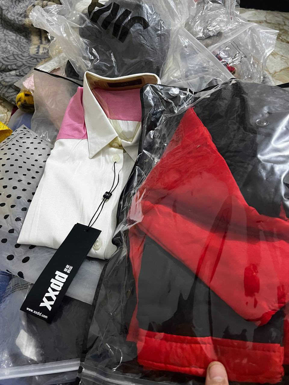 ملابس شي ان + اوربي تصفية ابيع شلعة 125 قطعة بسعر 250 الاف القطعة بـ 2000 دينار عنواني البياع الشرطة الرابعة وموجود توصيل هـ ***********
