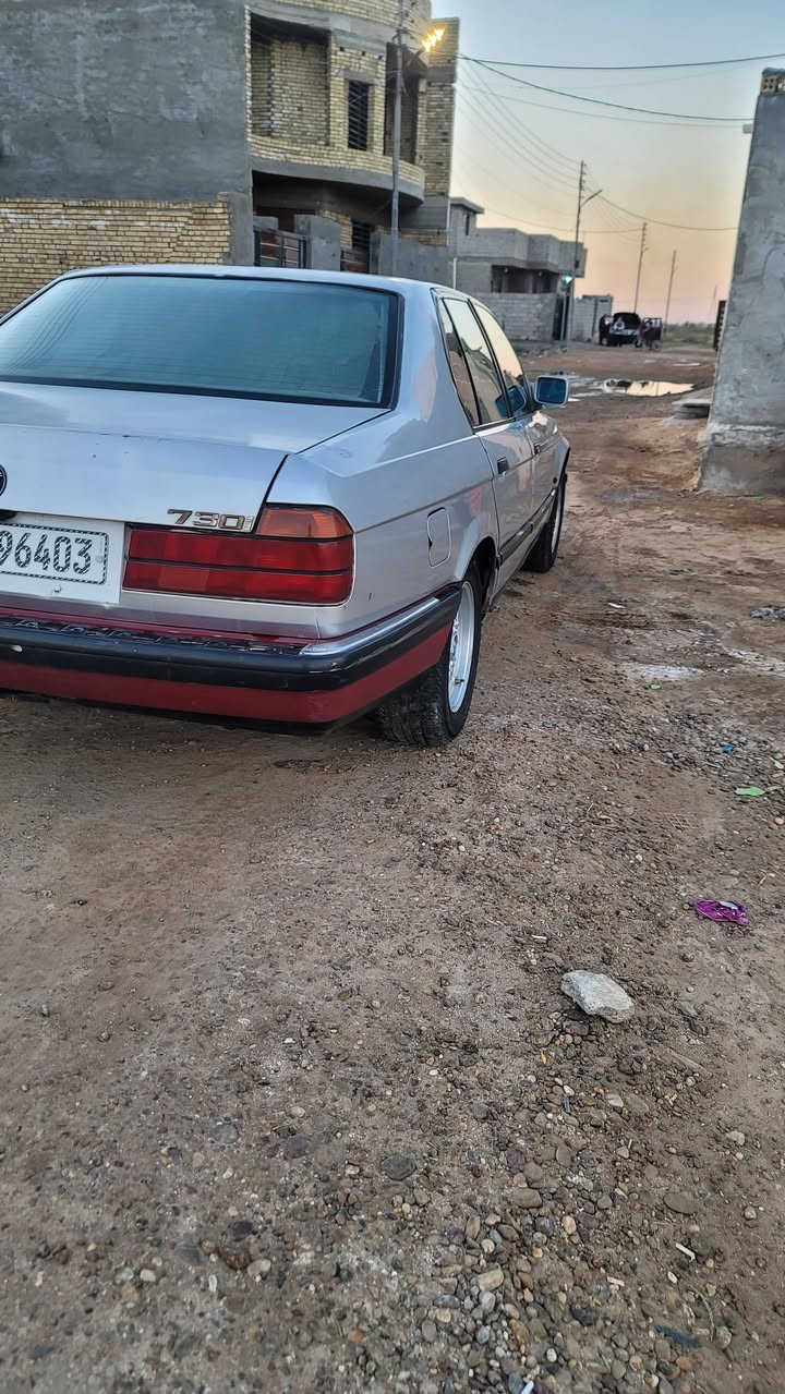 السلام عليكم BMW 730i v8اصل السياره كير ومكينه خير من الله اي محافظه اريدهه اشغل وروح تبريد ثلج قطعتين لايتات زنون عالي ناصي فيول بم جديد اصلي بلكات بوش ألماني اصلي وأتر بم اصلي انكليزي جديد السياره بلاديه شلع قلع اي جطل مابيهه كهربائياتهه كلهه شغاله كشنات كهرباء فتحه سقف شغاله داخل جلد بس يرادلهه دوشمه صدر خلفي جديد دبلات كلهن جدد  والصدر الأمامي 70%السياره وين مايعجبك شغل  واطلع بيهه نواقص بسيطه الي يريد يشتري اشرحهن اله والسياره بيهه ضربه بل جاملغ الخلفي جهه السياق معدلينهه بس مامصبوغه زين والصبغ مالتهه70%لان السياره بلاديه مامصبوغه
السلام عليكم BMW 730i v8اصل السياره كير ومكينه خير من الله اي محافظه اريدهه اشغل وروح تبريد ثلج قطعتين لايتات زنون عالي ناصي فيول بم جديد اصلي بلكات بوش ألماني اصلي وأتر بم اصلي انكليزي جديد السياره بلاديه شلع قلع اي جطل مابيهه كهربائياتهه كلهه شغاله كشنات كهرباء فتحه سقف شغاله داخل جلد بس يرادلهه دوشمه صدر خلفي جديد دبلات كلهن جدد  والصدر الأمامي 70%السياره وين مايعجبك شغل  واطلع بيهه نواقص بسيطه الي يريد يشتري اشرحهن اله والسياره بيهه ضربه بل جاملغ الخلفي جهه السياق معدلينهه بس مامصبوغه زين والصبغ مالتهه70%لان السياره بلاديه مامصبوغه 
سعر السيارة 47$وبيهه مجال للشراي العنوان بغداد 
***********

