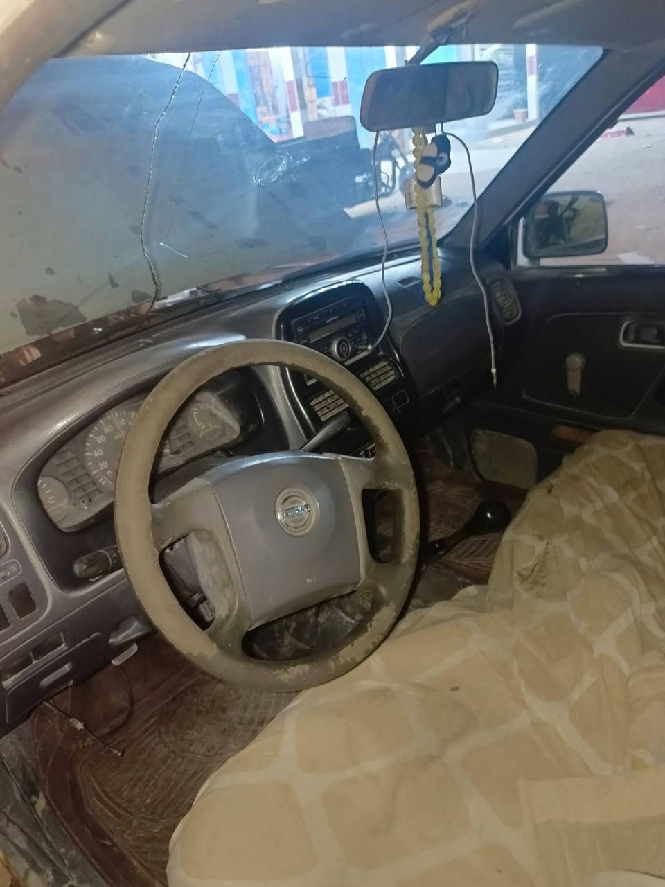 نيسان شبوط 2002.
رقم 49 أ مميز بسمي 
البصرة قضاء الزبير
السعر 75وبيها مجال قليل 
***********متواجد فيس واتساب
