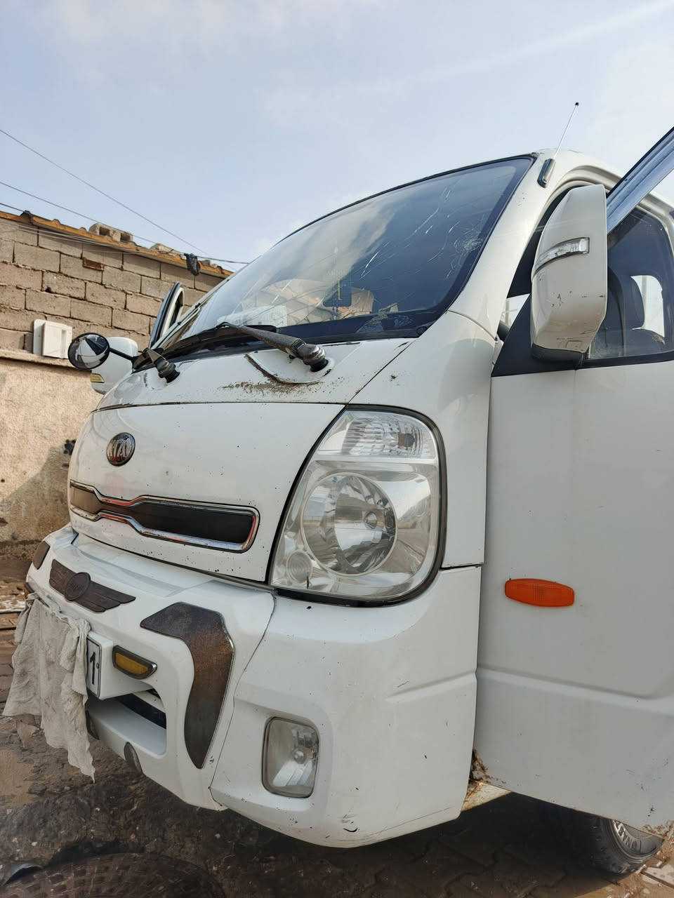 كيا 14 رقم بصره كفاله من الصبغ والتبديل مكان السياره بصره الحيانيه السعر ١٠٠ رقم الهاتف ***********
