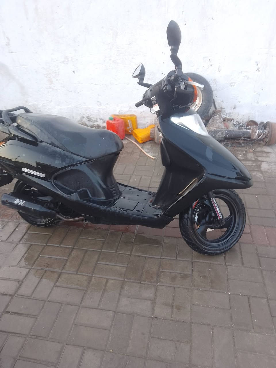 السلام عليكم دراجة سبيسي ياباني الدراجه مفتوحه رايمر مكفوله من التنقيص والتبخير   كفرات اصليات الدراجه شغاله هندر سلف دبل اشاره هورن الدراجه بيها بس الماصده مكسوره والجامه الجانبيه مكسوره السعر خاص _مكاني كوت طشاش،


**إذا كنت صاحب هذا الإعلان وتريد حذفه لأي سبب، رجاءا أرسل رسالة إلى الدعم الفني**