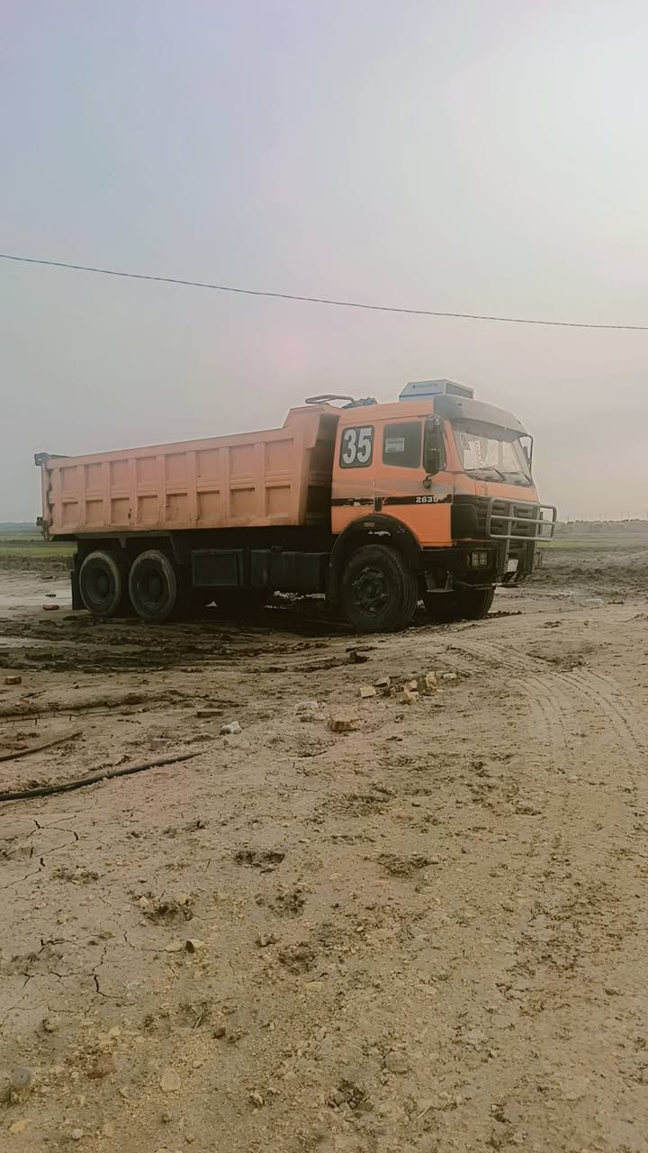 للبيع البي ٨٢
مكينه ١٣٠ كير ١٣٠
مجمو نص 
تخم تاير 
***********
