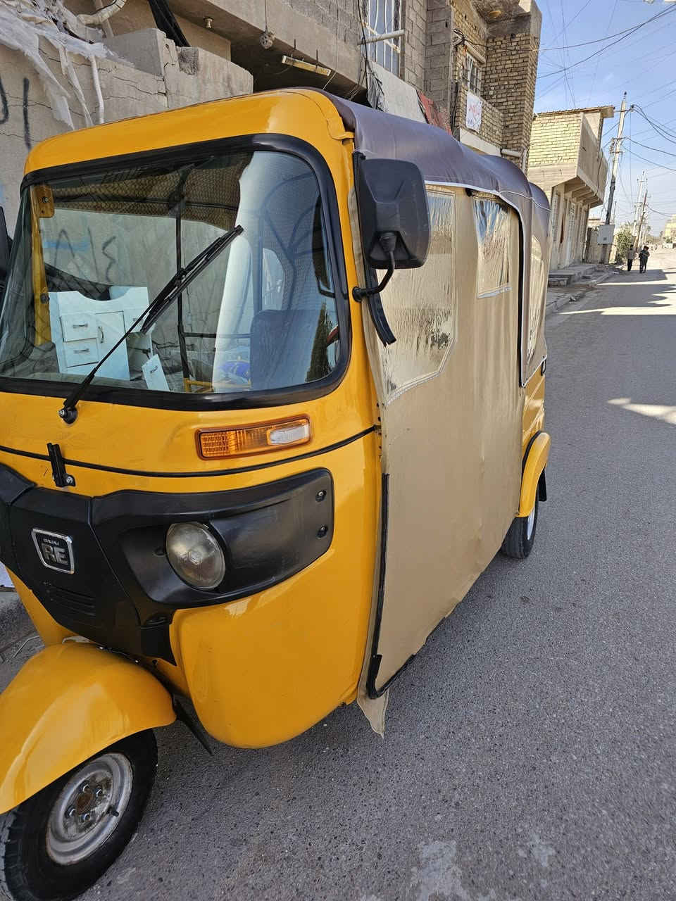 سلام عليكم تكتك موديل 22 مرقم بغداد كفاله عده الغد معمر وموضح بالصوره مكينه لا تبخير ولا تنقيص مكاني بغداد الشعله الشراي يتصل او واتساب ***********
