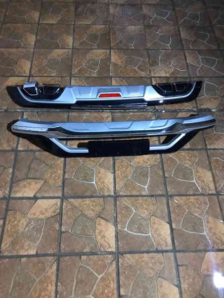 كماليات توسان ترهم من موديل 16 لموديل 20 
دوسات 
دفيوزر امامي خلفي 
مطريات 
كفر مرايه 
كفر مثلث خلفي 
شباك امامي 
سيباية قماره ( ترايش عدد 2 ) 
امانة الله كولهن نضيفات خوات الجدد 
السعر قيم باللي يرضي الله وتعال خذهم بس لتكسر بيهم 
مكانهن بغداد الجديده 
***********
