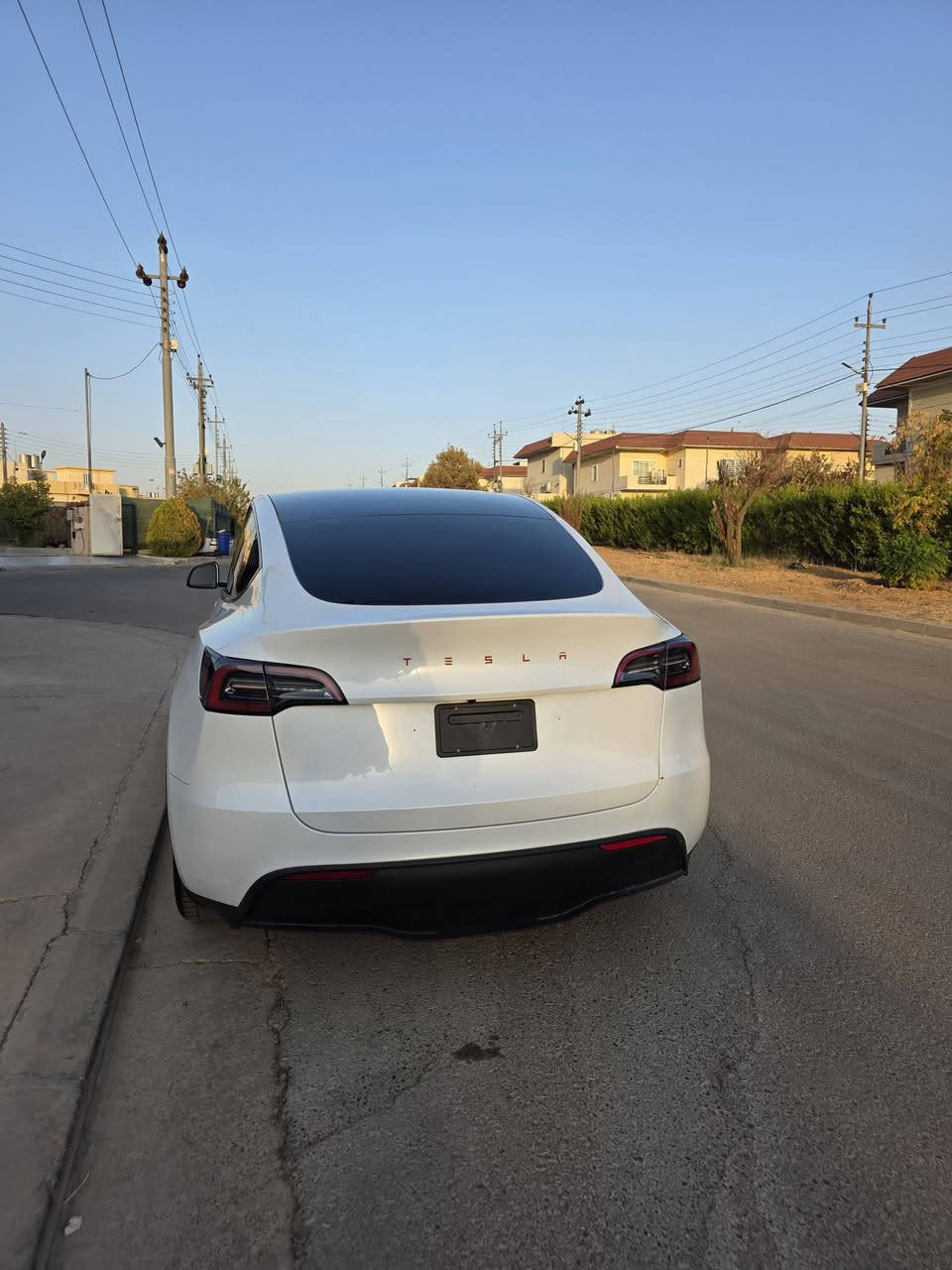 2023 وارد كندي
رقم الشاصي موجود بالصور 
بدون ارباك 
جاملغ واحد السكن صبغ 
ربع البنبد بارد
بدون دواخل 
البطارية بشرط 100% ما مفتوح 
كهربائيات بشرط 100%
ماشية 38 كم وقابل للزيادة 
مكان السيارة اربيل 
رقم اربيل باسمي 
السعر عالخاص او واتس اب  رجاءا 
***********
