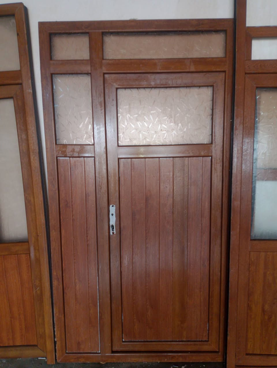 السلام عليكم ورحمة الله
وصلتنه وجبه جديده من ابواب وشبابيك بلاستك مستخدم ونضيف ابيض +جوزي +جام خانه احجام وقياسات مختلفه واسعار مناسبه يوجد لدينا معمل تصغير حسب القياس الي تريده 
أسعار الباب الابيض من60لحد 70
والباب الجوزي من75لحد 100
والشبابيك أسعار مختلفه من 60لحد 100
العنوان الشرقاط ساحل الأيمن قريه شكرا شارع العام محلات الحمودي هاتف 
***********
