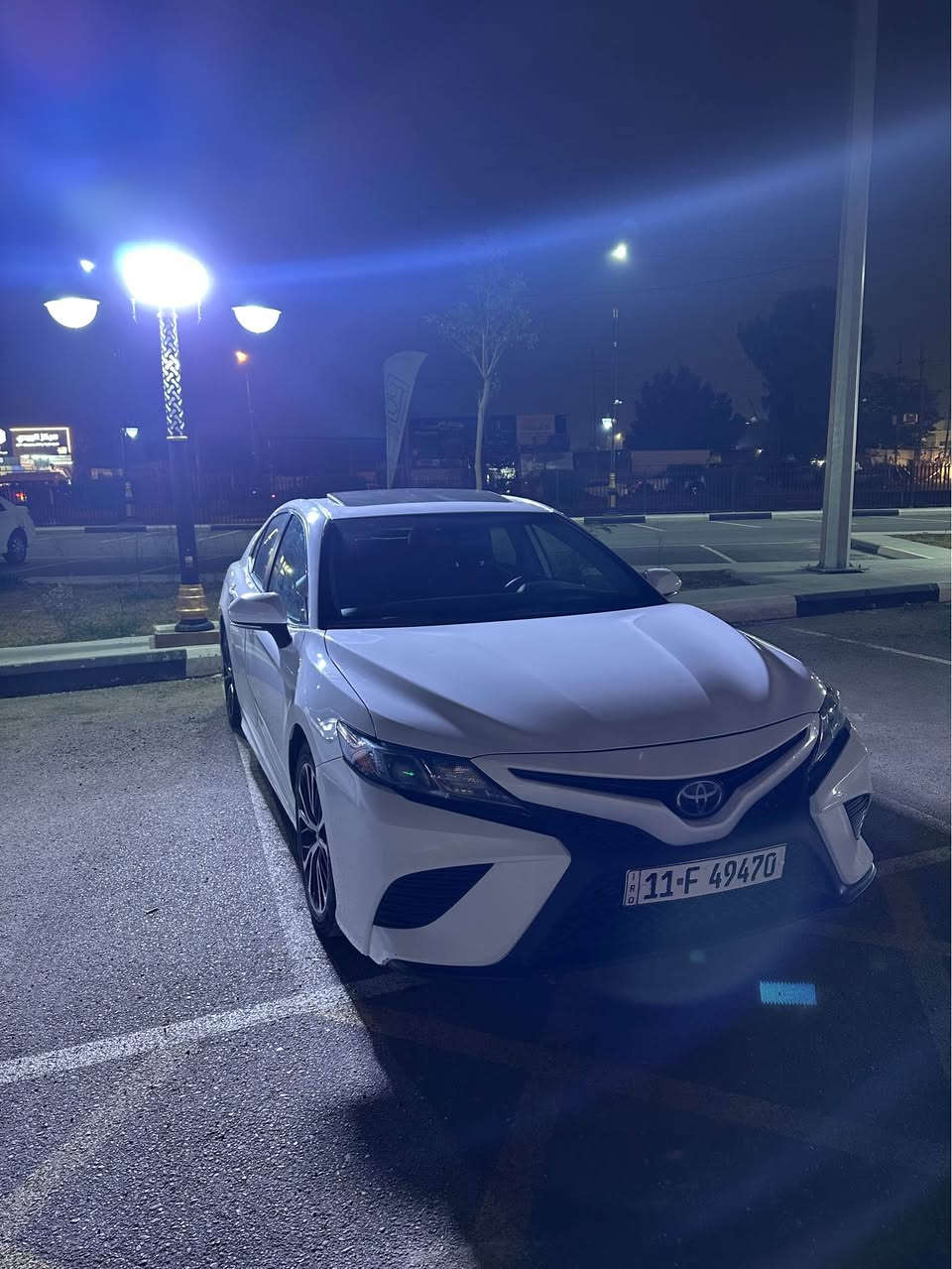 كامري موديل ٢٠١٩ فول مواصفات seبلاص ماشية ٥٩ميل مكاني بغداد حادث خلفي جاملغ وصندوك *********** بغداد, العراق
