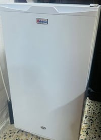 ثلاجة • غرفة نوم • قفل ومفتاح