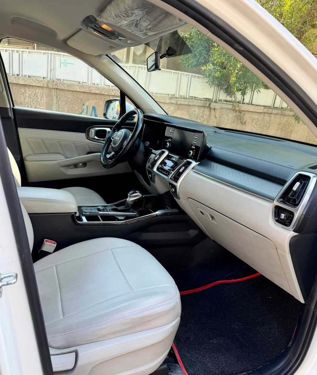 السلام عليكم:

كيا سورنتو خليجية شركة الدولية رقم بغداد 2023

الرجاء قرائة التفاصيل اسفل المنشور قبل الاتصال 

:

موديل 2023

محرك 4 سلندر 2.500 

ماشية 42.000 كيلو 

ويل كب حجم 19 الكبير 

صندوق كهرباء / كشن سائق كهرباء ومغلفة جلد 

حساسات امامي وخلفي / مرايا قابلة للطي كهربائية

شاحن وايرليس / انضمة قيادة مختلفة

تشغيل عن بعد مع بصمة ابواب وتشغيل 

السعر 23.800$ =238 ورقة 

وبيهة مجال بسيط حق الجية

:

رقم  بغداد ب اسمي تحويل ثاني يوم 

مكان السيارة / بغداد / شارع فلسطين 

:

ملاحضات السيارة / طبعاً السيارة بدون صبغ نهائي

بيهة اثر رصعات حالوب في اجزاء من السيارة 

والبنيد مفتوح سابقا وبي طلقة مصلحة 

وباب الجنطة الخلفي بي تعديل بسيط وهاي الملاحضات مأشر عليهة بالصور مع كافة التفاصيل

***********
