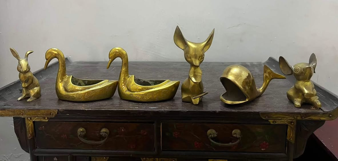 قطع نحاسيات متنوعة كل وحدة وسعرها متوفر توصيل للغزالية 4,000


**إذا كنت صاحب هذا الإعلان وتريد حذفه لأي سبب، رجاءا أرسل رسالة إلى الدعم الفني**