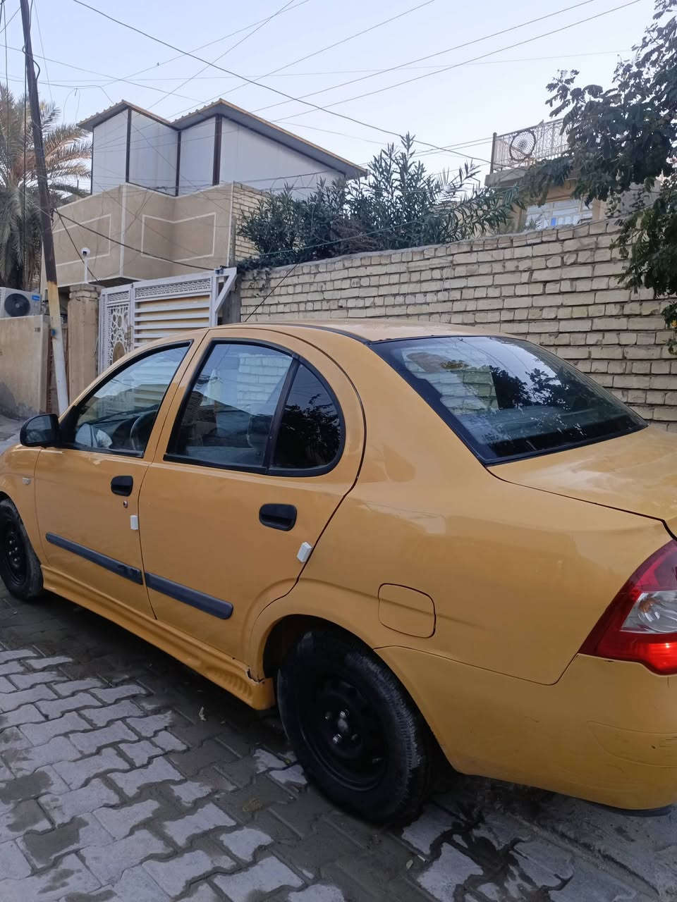 السلام عليكم طيبة 2015 محرك تجفيت عام جديد كير نضيف كلج جديد صدر جديد عنابير بريك جدد فلنجات ٤ جدد شاشة كار بلي واتر بم جديد قوايش  قاعدة مال فيت بم كاملة جديدة السيارة نافضها كلها بيها نقص الكمبريسر كام يطلع صوت ولغيته بيها تبديل جاملغ امامي بدون لغد وشاصي سنوية بعدهي مساقطة رقم بغداد الماني السعر ٣٥ وبيها مجال مكاني البياع الشرطة الخامسة ***********
