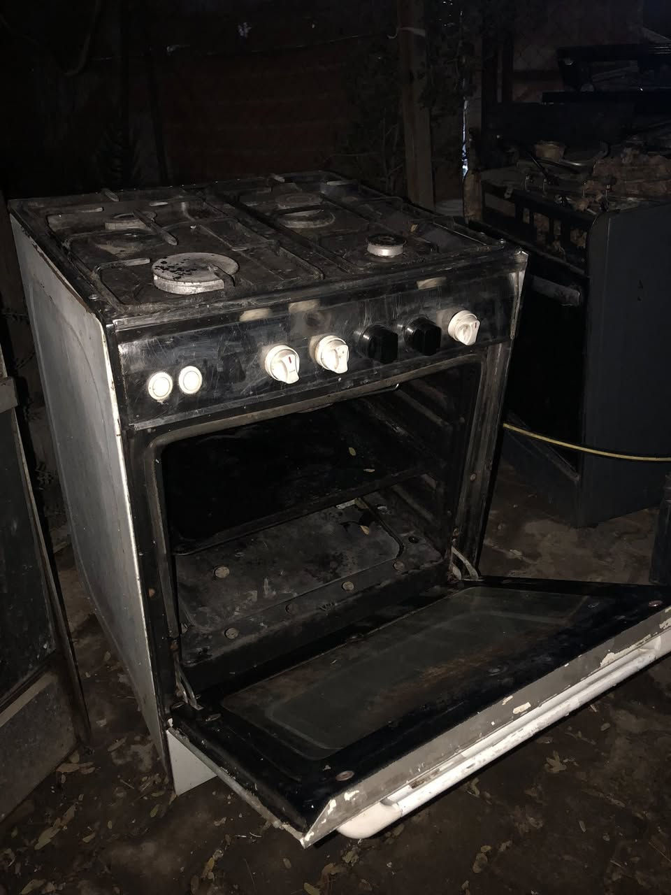 السلام عليكم طباخ يونفرسال مصري الي يريده يتفضل ***********
