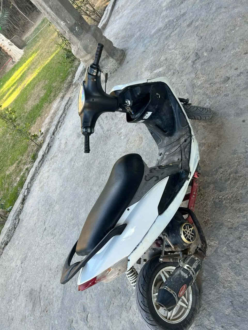 سلام عليكم دراجه ماكس عدله مزوده راجع بوشه 55كلجات بلاد صالنصه رياضي السعر 400وبيها مجال للتواصل *********** مكاني اللطيفيه
