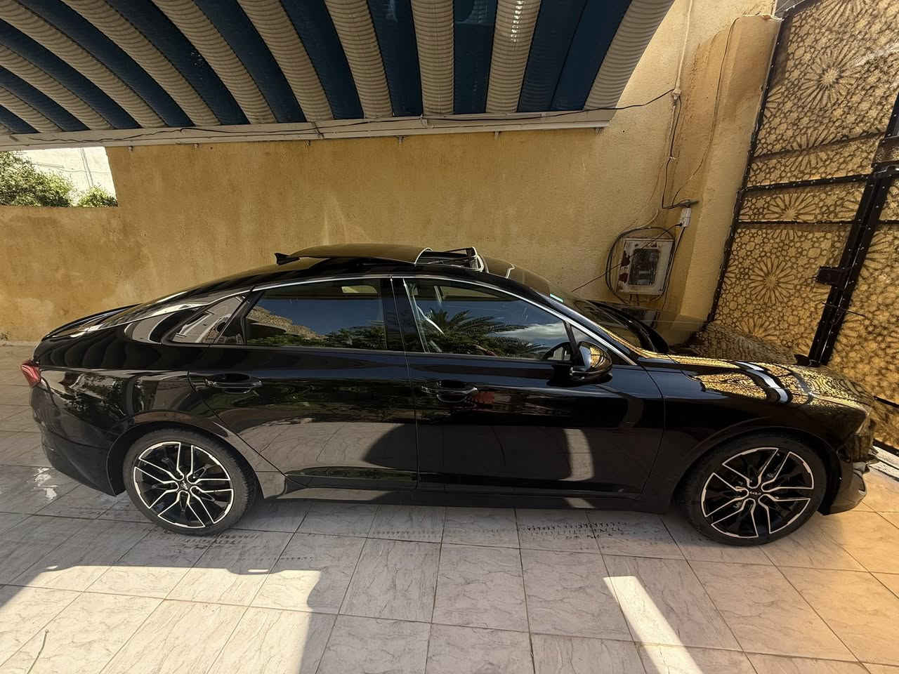 السلام عليكم
‏ K5 GT 2023 
رقم بغداد محرك 2500 توربو فول مواصفات
بدون ايرباك بدون تبديل بدون صبغ فقط بارد صور الحادث بالمنشور  وموجود سونار ماشية ٢٤ الف مايل فقط
.بانوراما ،بصمة ، جلد ، شفتات ستيرن ،سايد بريك كهرباء ، السياره مختمه GT، مثبت سرعة نضام ABS ، حساس  اطارات ، بك لايت لد ، شاشه كبيرة لمس ، كامرة دوارة ، رادار اماميي + رادار خلفيي + جانبي ، شاشه أعطال ، ويل كروم ، أشاير  بلمري الجانبية ،،،،، سيارة فول للاخير  
سعره ١٨٣ وبيها مجال بسيط.. مكاني بغداد
***********
