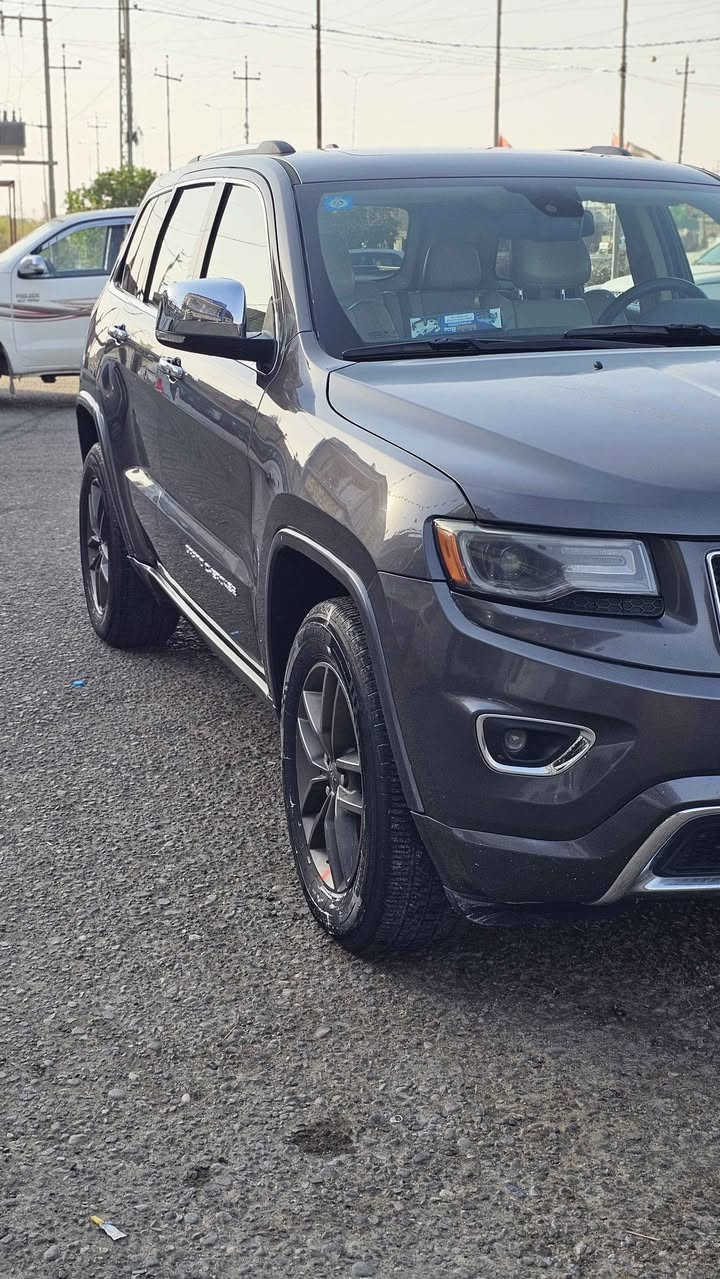 جيب گراند شيروكي 2016 فوول مواصفات limited حادث خفيف جداً  (چاملق ايمن)
بدون ايرباك، بدون دواخل ، بدون شواصي ضرر سطحي ( صبغ + كلير ) رقم الشاصي و صورة الحادث موجودة 
سيارة نظيفة وجاهزه 
للاستفسار *********** البصرة, العراق
