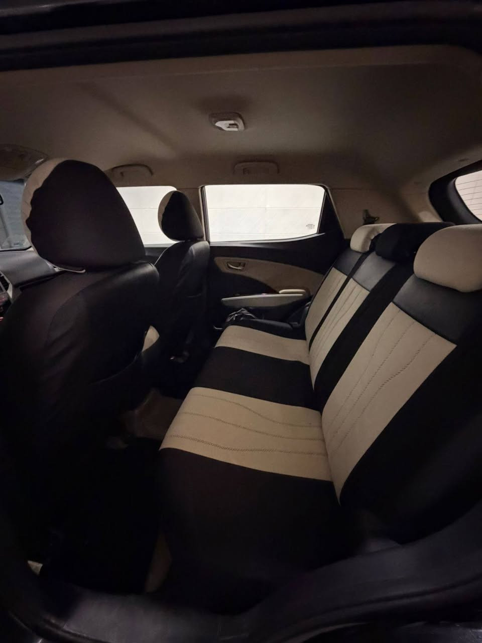 سانگ یونگ تیڤولی کۆری 2017 گێر تۆماتیک،
تەنها 48 هەزار کیلۆمەتر رۆویشتوە، 
 بە بێ بۆیاخ، 
شاشە لەمس، کامێڕا، 
حساس ، 
دوو مۆدی لێخورینی هەیە 
سەنەوی بەناوی خۆمەوەیە 
تحویل و غەرامە بەشەرت 

سـعـر : لە کۆمێنت داوابکە ڕاستەوخۆ بۆت دێت 📥 

گێر و مەکیەنەی بەشەرت 
هیچ کێشەیەکی تێدا نییە 

ژمارەی خاوەنەکەی 
***********
ناونیشان :سلێمانی
