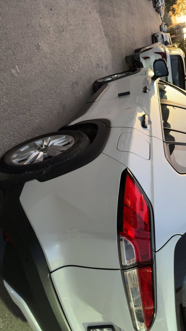 السلام عليكم
كورلا كروز وارد صيني
مويل 2024
ماشيه 26 الف
رقم بغداد ورقمها حلو
بيه جنطه صبغ مبدل فقط بدون دواخل صور ناشره مال جنطه
سياره نظيفه 
مواصفات عادي
تحكم ستيرن قياده ذاتيه حساس خلفي كامرا 
اوتو هولد هند بريك كهرباء
الارضيه جلد مغلفه 
السعر 158ورقه 
اتصال *********** 
العنوان بغداد السيديه
