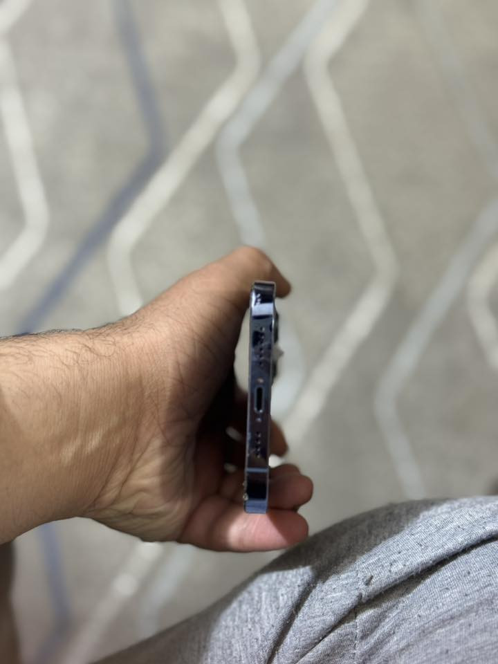 سلام عليكم ايفون 13برو ماكس 256
جهاز مبدل شاشه تفصيخ إذا مو تفصيخ تاخذه بلاش وبي طخه بطرف سعر الجهاز 525 وجهاز راجع وتر 
مكان مدينه الصدر 
***********
