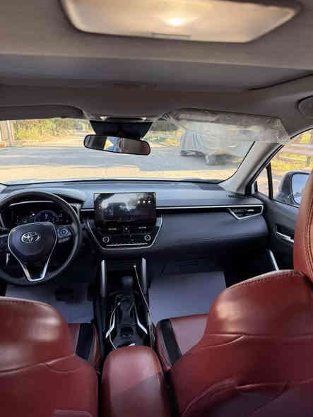 السلام عليكم 

تويوتا فرونت لاندر S  فول مواصفات هايبرد 

موديل 2025   

السعر /25،500.000مليون 

ماشية 15 كم مكفولة 

لايت 4 عدسة
بصمة تشغيل 
بصمة ابواب بصمة سايد بريك 
فتحة سلايد 
قطعتين تبريد بلادي 
كرسي كهرباء 
كراسي جلد اسود  واحمر
ويل كروم 
شباك امامي نيكل 
شاشة وكامرة اصلية 
رادار 
تحديد مسار 
تحكم مقود جهتين 

مكان السيارة بغداد 

***********
